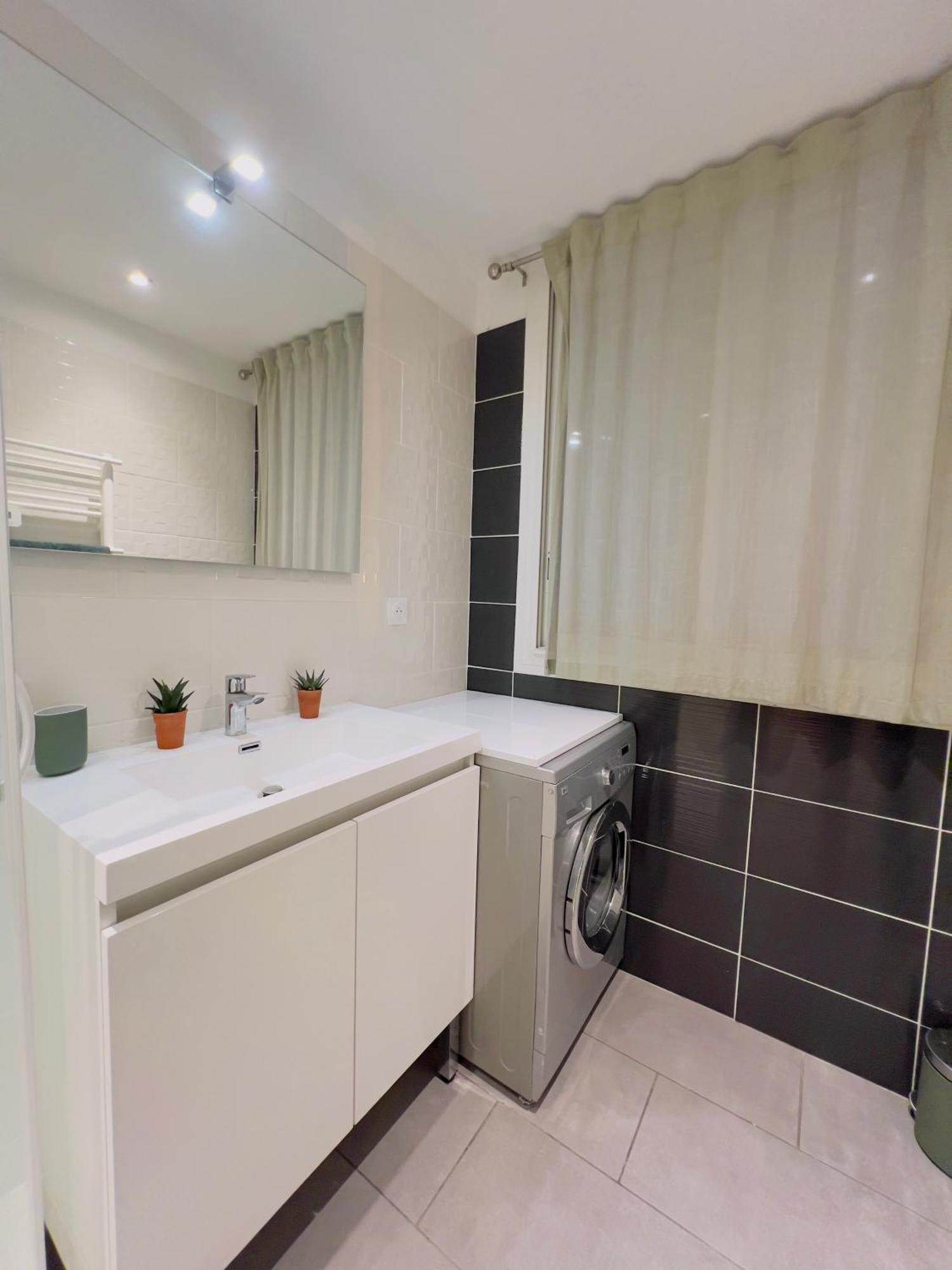 Superbe T3 Sejour Marseille Clim 2 Balcons Timone Apartment Bagian luar foto